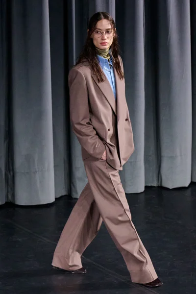 Look 47